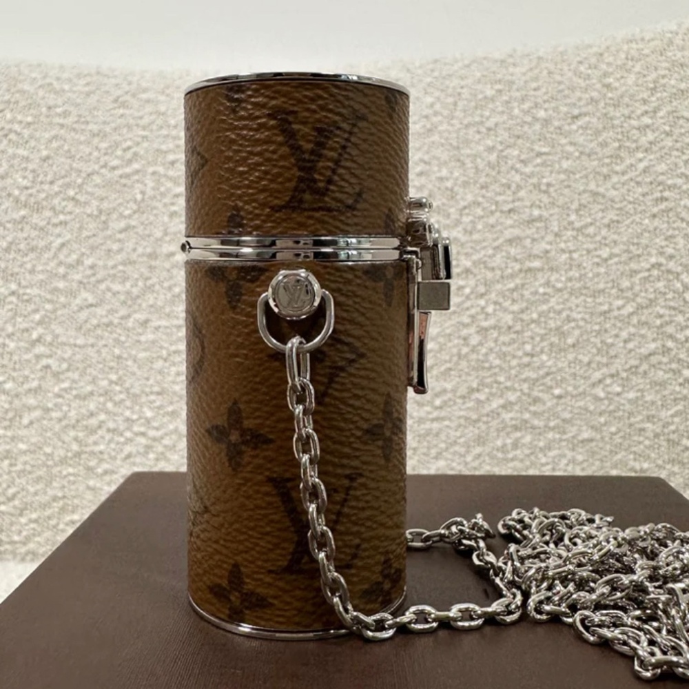 Authentic Louis Vuitton Monogram Reverse Lipstick case - Picture 9 of 10